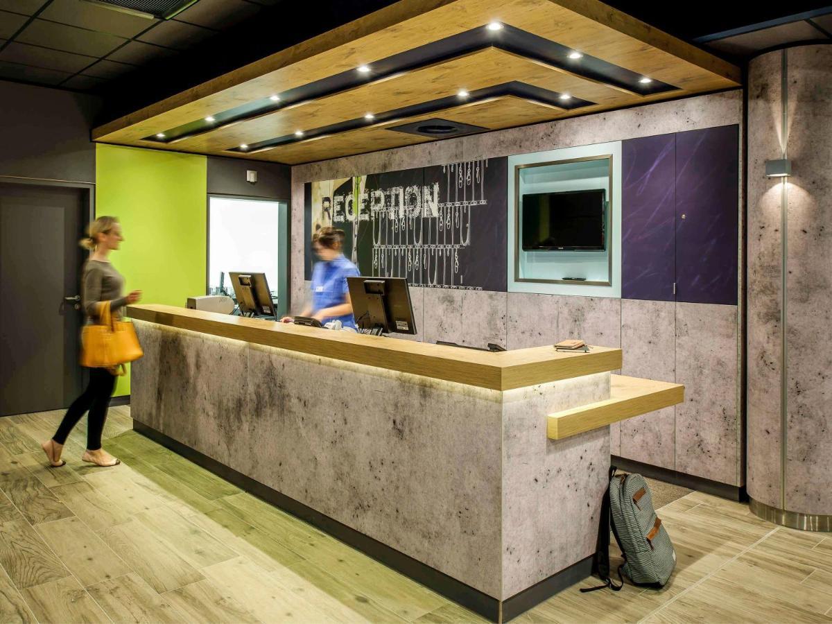 Ibis Budget Leeds Centre Crown Point Road Экстерьер фото