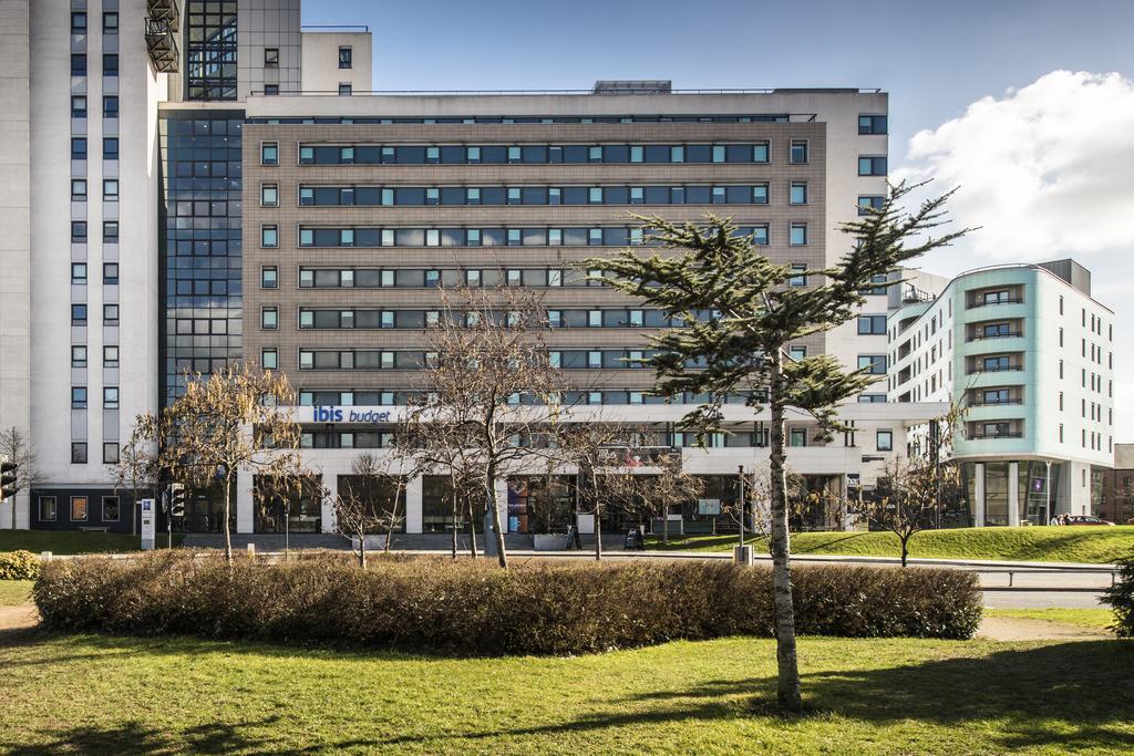 Ibis Budget Leeds Centre Crown Point Road Экстерьер фото