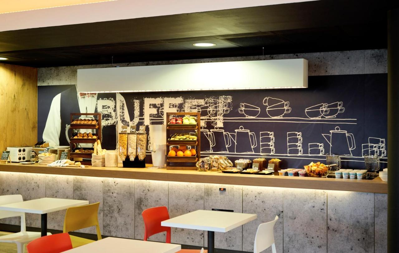 Ibis Budget Leeds Centre Crown Point Road Экстерьер фото